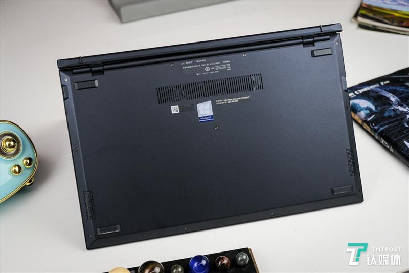 华硕灵珑II评测：获英特尔雅典娜计划认证，重量仅990克        