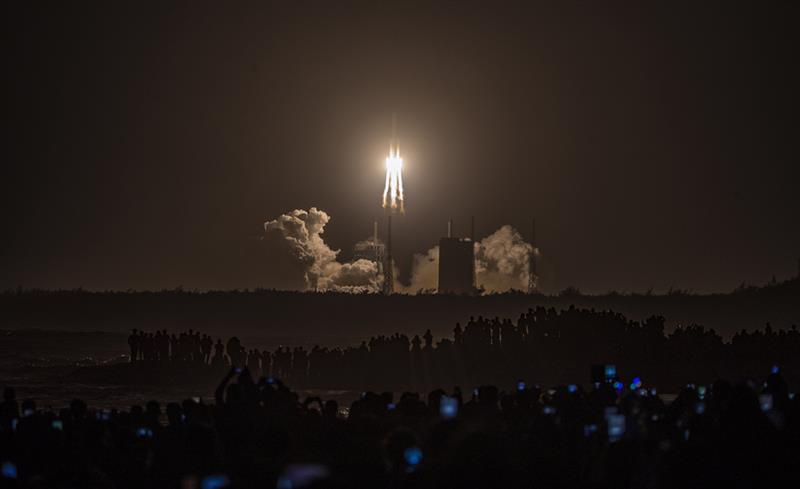 嫦娥五号探测器发射成功 开启中国首次地外天体采样返回之旅【8】