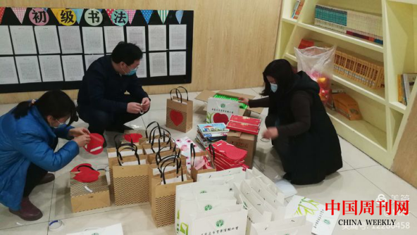 爱心大礼包温暖医护人员子女962.png