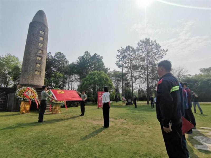 中国十七冶江西瑞金项目举办“践行长征精神，建设人民满意工程”企业开放日宣传活动