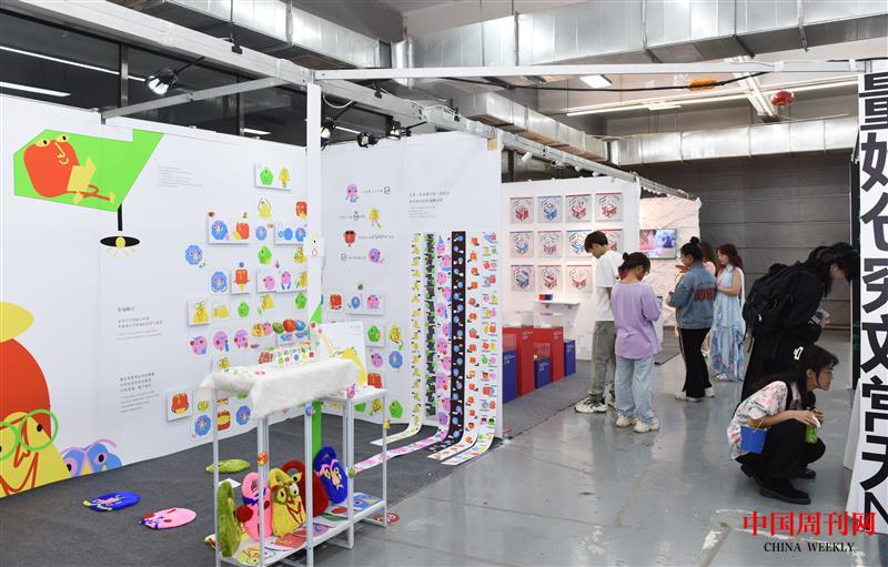 012展览现场.JPG
