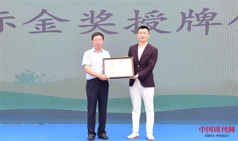 QYH_6475_副本.jpg QYH_6475_副本.jpg