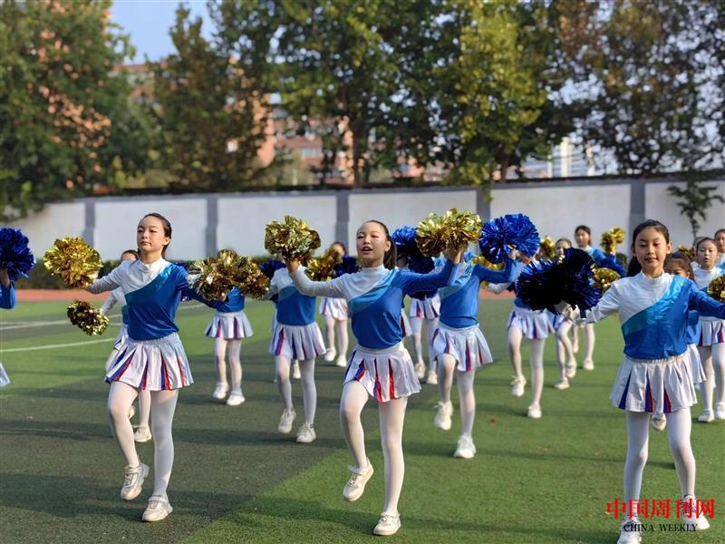 阳光啦啦操 感恩教师行3.jpg 阳光啦啦操 感恩教师行3.jpg