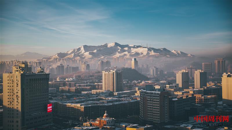 摄图网_501601216_新疆乌鲁木齐市清晨城市日出风景图（企业商用）.jpg