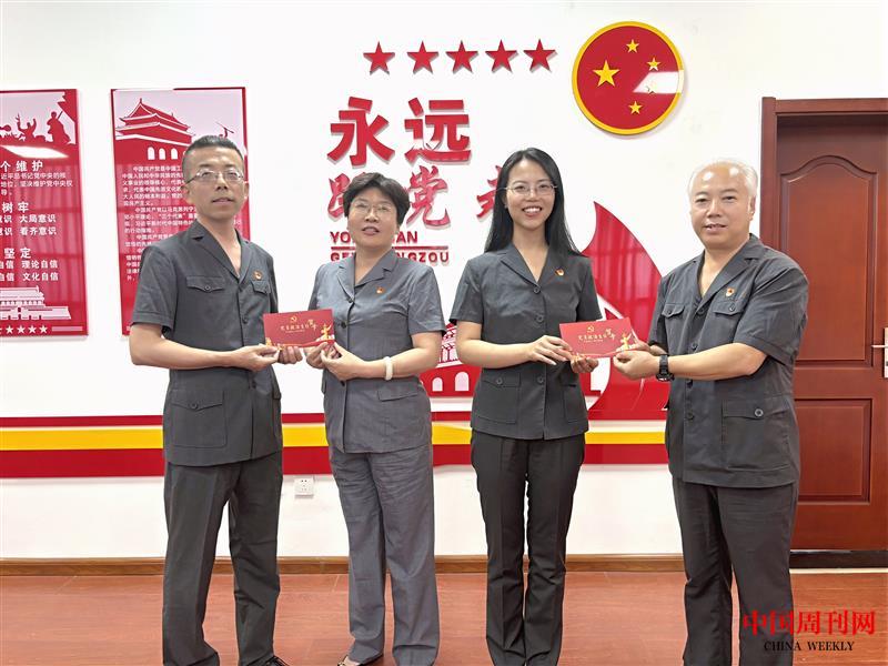 活动照片2.jpg 活动照片2.jpg