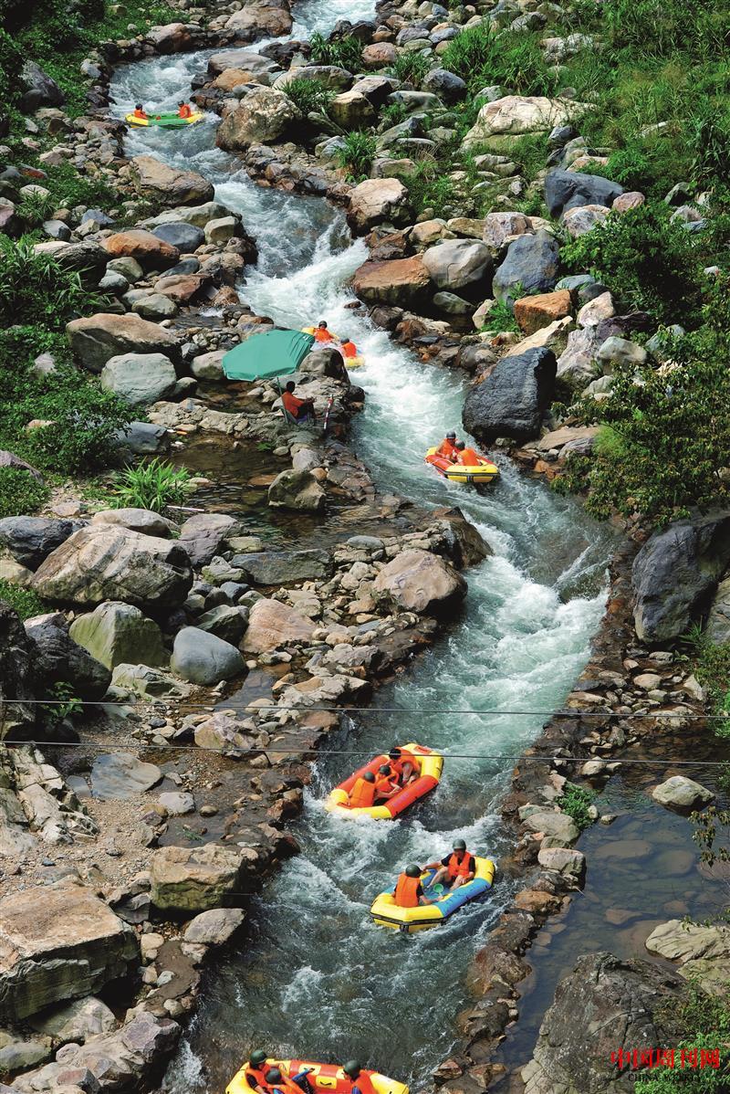 摄图网_507629864_广东省清远玄真景区漂流(企业商用).jpg 摄图网_507629864_广东省清远玄真景区漂流(企业商用).jpg